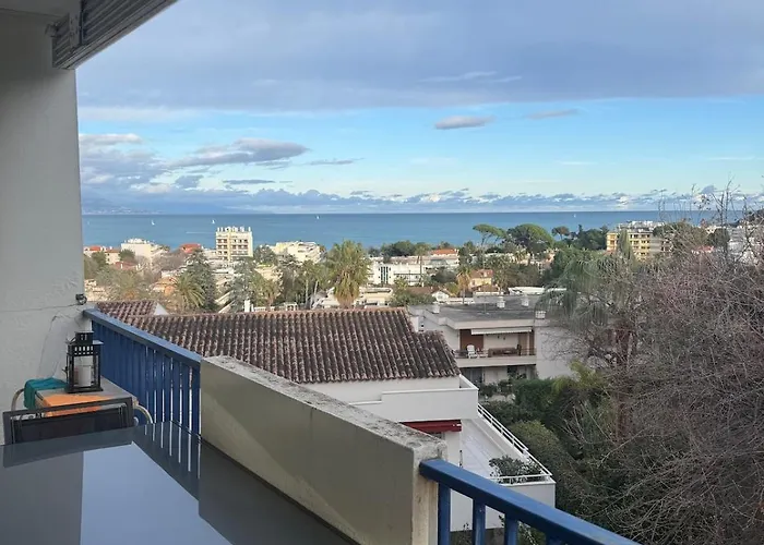 Quiet With Balcony And Sea View *