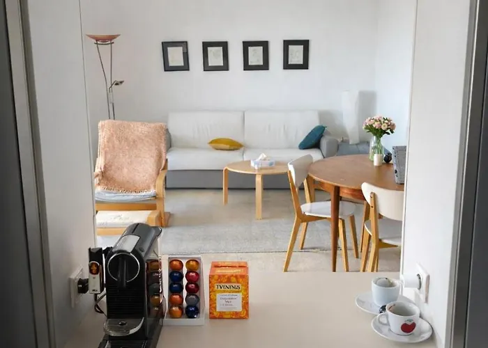 Apartamento Quiet With Balcony And Sea View